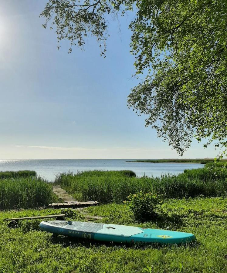Mere Holiday House Salme Екстер'єр фото