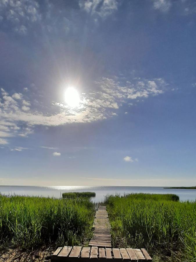 Вілла Mere Holiday House Salme Екстер'єр фото