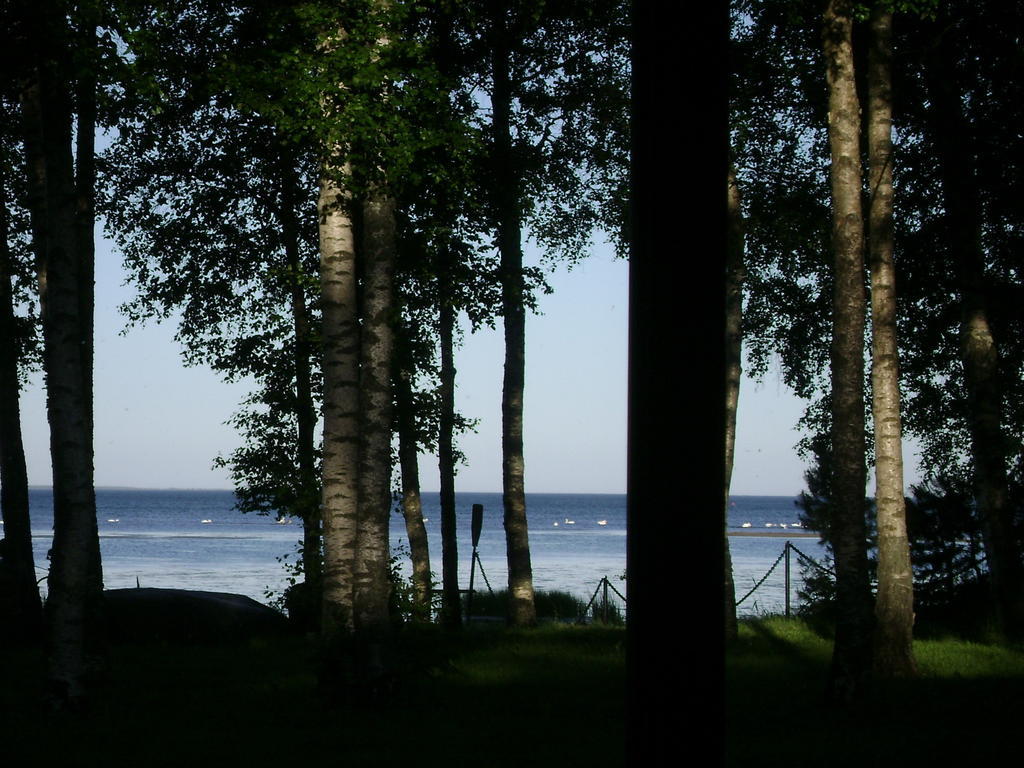 Mere Holiday House Salme Екстер'єр фото
